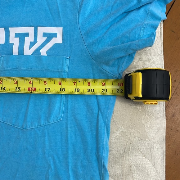 Bundle 2 for $20😀 VS Pink T-shirt - Picture 9 of 12